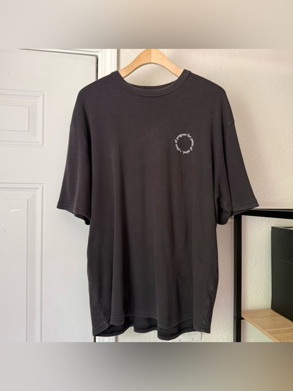 P&co washed black dark grey embroidered crew‎ neck short sleeve tee t-shirt